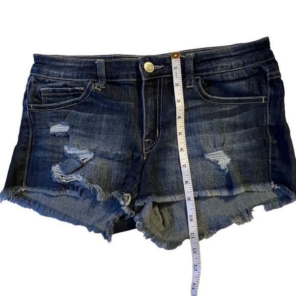 Klique B. Distressed Stretch Denim Cutoff Shorts Size Medium Distressed Festival - Picture 6 of 7